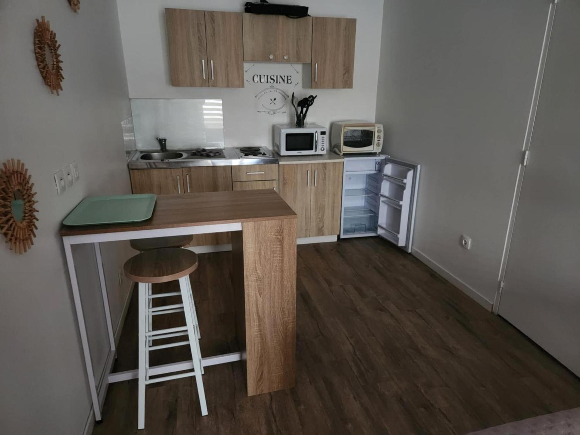 Studio Avec Terrasse Troarn Eksteriør billede
